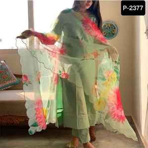 Les plus beaux vêtements de mariage et de fête portent une broderie lourde Georgette Kurtis avec organza soie Dupatta Set Festival Wear - Product Image 3