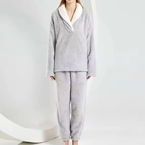 Conjunto de pijama de manga larga con estampado de corazón de franela para mujer, ropa de dormir de lana gruesa para otoño e invierno, ropa suave para el hogar - Product Image 6