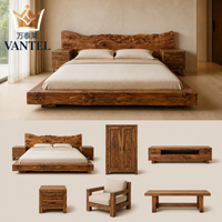 Maßgefertigtes Luxus-Hotelbett aus Massivholz mit Naturkanten-Kopfteil für Resort-, Villa- und Gastgewerbe-Projekte