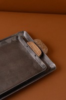 Plateau de gravure en métal arabe fabriqué à la main en or, argent et antiquité pour servir des collations plateau pour le Ramadan Eid et l'hospitalité