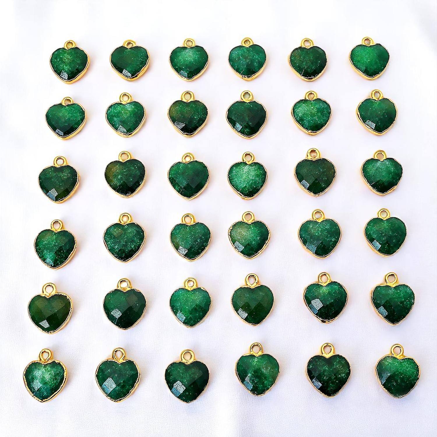 มรกตย้อมสี