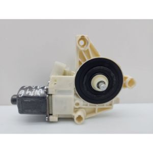 MOTORINO RAZAVETTER AVANT DROIT MERCEDES Classe B (W242) A2469065200 (12>14) - Product Image 1