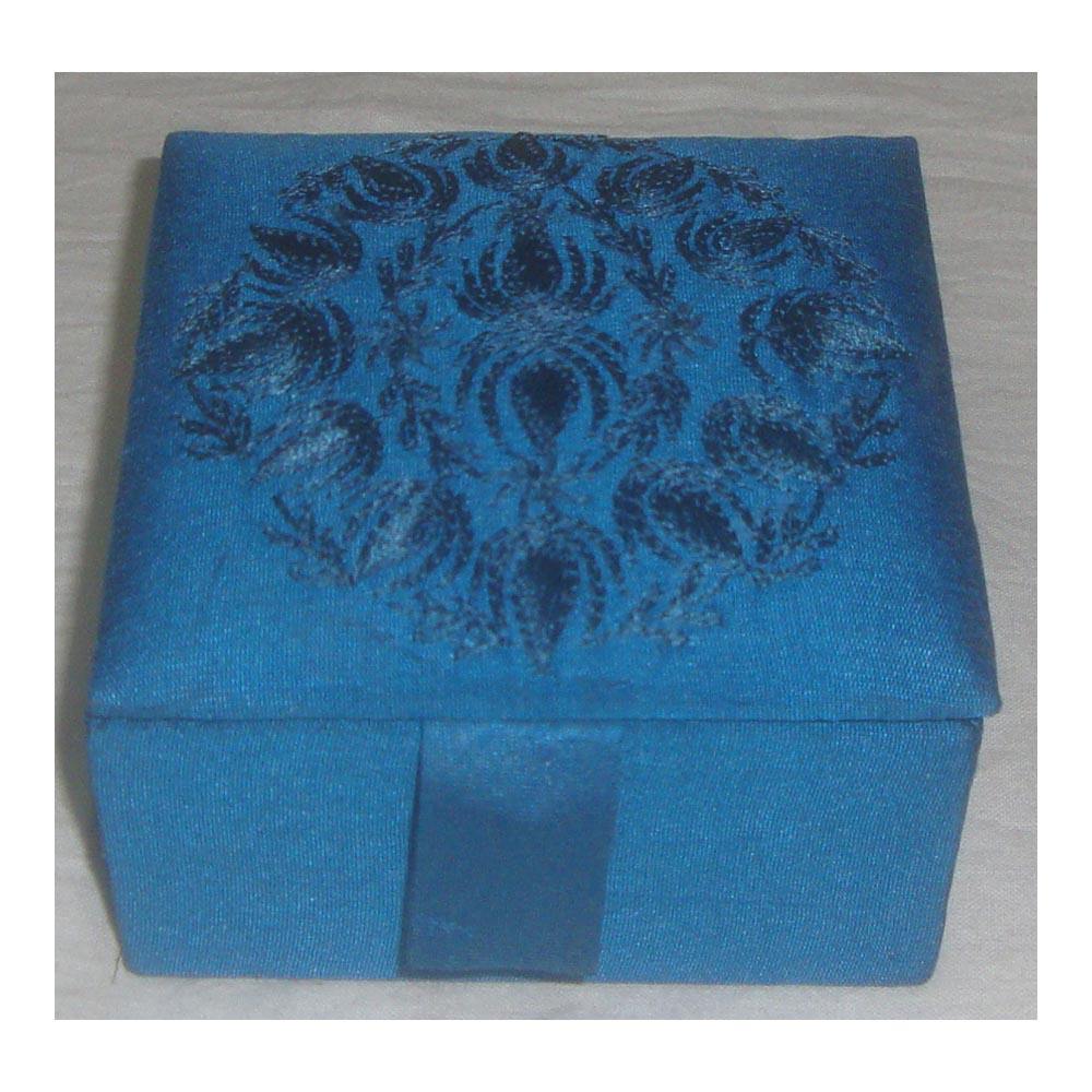 สีน้ำเงินเข้ม