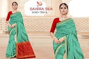 Vente en gros de beaux saris teints en haut pour la collection de vêtements de fête avec chemisier disponibles à la vente auprès d'un fournisseur indien - Product Image 4