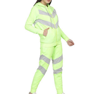 Survêtements à capuche respirants et confortables de haute qualité pour femmes d'automne du Pakistan Logo personnalisable nouveaux ensembles de style - Product Image 3