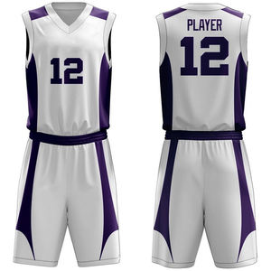 Tenues de basketball personnalisées OEM avec logo d'équipe, nom/numéro sublimés, 100 % polyester respirant et anti-humidité - Product Image 1