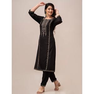 Ensemble Kurta et pantalon pour femme, noir, avec design en sequins sur le devant - Product Image 1