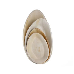 Assiettes d'oeufs durables en feuille de palmier Areca de forme ronde pour servir des aliments lors de mariages et d'événements de restauration - Product Image 1