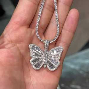 Colgante de Mariposa de Lujo con Incrustaciones de Moissanita Corte Baguette de 12 Quilates Claridad VVS1, Joyería Hip Hop de Plata Unisex - Product Image 5