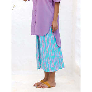 เสื้อเชิ้ตผ้าฝ้ายโมกราทรงโอเวอร์ไซส์ลำลองสีพื้นคอปกพับได้ - Product Image 3