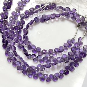 Alta calidad 4-4,5 MM amatista facetada pequeño corazón Briolette cuentas púrpura piedras preciosas proveedor al por mayor - Product Image 3