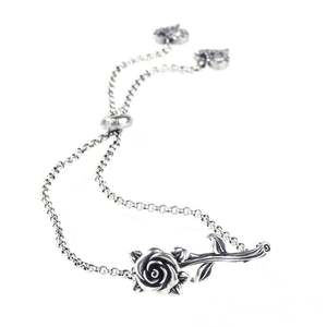 สร้อยข้อมือจี้รูปใบไม้กุหลาบชุบทองเจลิยาประดับมุก - Product Image 2