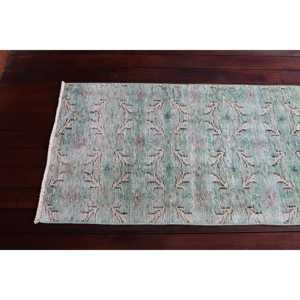 Alfombra Vintage de 2.3x8.3 pies, Alfombra Turca Azul con Diseño Floral de Lana - Product Image 4