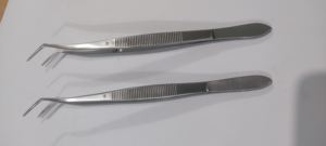 Venta al por mayor pinzas quirúrgicas dentales Meriam de 16cm con punta en ángulo dentada pinzas de algodón fuente de alimentación manual - Product Image 5