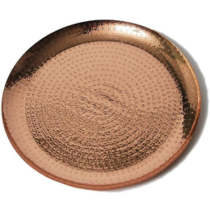 Plateau de service élégant en cuivre, finition or rose, plat décoratif en métal, décoration d'intérieur unique, plateau de forme irrégulière moderne - Product Image 4