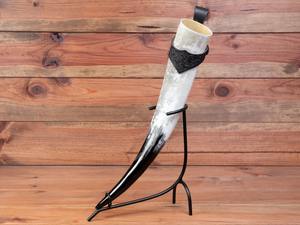 Cornes à boire avec support en métal élégant Fait à la main traditionnel Viking Décoratif Cadeau unique Cornes à boire durables et élégantes - Product Image 5