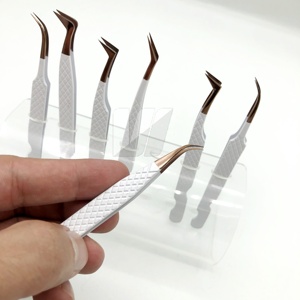 Pince à cils classique en acier inoxydable de qualité en gros avec pointe en fibre blanche emballage personnalisé outils de beauté avec logo - Product Image 4