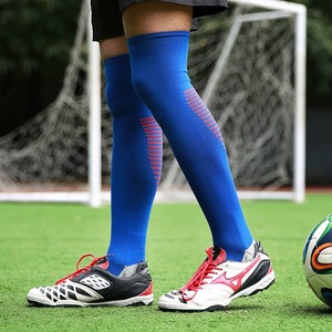 Chaussettes hautes de football au genou pour adultes Spandex/Nylon/Coton absorbant la sueur et antibactérien Commandes en gros du fournisseur d'usine - Product Image 2