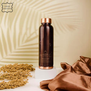 Bouteille d'eau en cuivre avec design brillant pour les bienfaits pour la santé Bouteille d'eau de yoga ayurvédique - Product Image 3