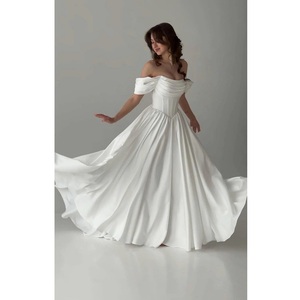 Robe de mariée corset épaules dénudées manches drapées - Product Image 1