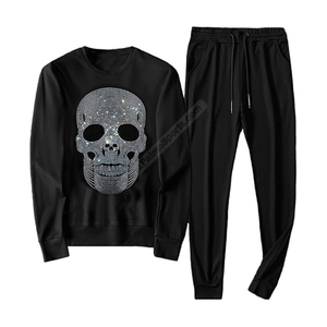 Chándales de Invierno con Capucha de Calidad Superior, 100% Algodón, Ligeros, con Pedrería, Nuevo Modelo, Precio Bajo - Product Image 1