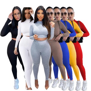 Ensemble de vêtements de sport pour femmes deux pièces personnalisé taille haute extensible Crop Tops Leggings solide automne toile matériel décontracté pour l'hiver - Product Image 1
