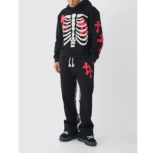 Conjunto Deportivo de Hombre de Alta Calidad en Felpa Francesa de Algodón, Estilo Urbano, Holgado, Manga Larga, Pantalones Acampanados, Estampado de Esqueleto, Estilo Cruzado - Product Image 1