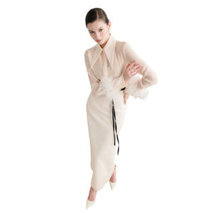 เสื้อผู้หญิงจัดส่งที่รวดเร็วเสื้อขนนกแขนยาว Esber สีดํากล่องบรรจุภัณฑ์ไวท์แอนท์เวียดนามผู้ค้าส่งที่ดีที่สุด - Product Image 1