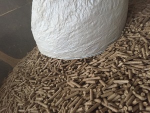 Granulés de balle de riz VIET SEAFARM de qualité supérieure emballage de sac jumbo du Vietnam 13% humidité maximale 3600-3900 norme d'exportation élevée calorifique - Product Image 2