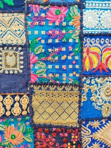 Tapiz Indio para Colgar en la Pared, Tapiz Bohemio Vintage de Retazos de Sari, Cortina Decorativa para Pared, Fondo Artístico al Mejor Precio - Product Image 3