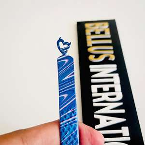 Pince à cils en acier inoxydable avec logo privé outils d'extension de cils imprimés en papier bleu fabriqués au Pakistan approvisionnement en usine de beauté - Product Image 4