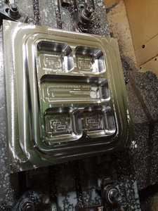 Moldes de inyección de plástico de precisión de calidad superior para piezas de plástico pequeñas y grandes disponibles a granel - Product Image 3