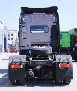 Camion tracteur lourd de haute qualité d'occasion Dongfeng Tianlong <span class=keywords><strong>KX</strong></span> 6X4 10 roues <span class=keywords><strong>à</strong></span> <span class=keywords><strong>vendre</strong></span> - Product Image 6