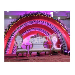 Conjunto de sofá de lujo con respaldo alto para boda, conjunto de sofá tallado de Metal plateado para boda india, muebles blancos y plateados con clase para boda - Product Image 1