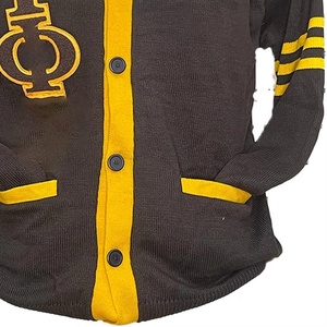 OEM/ODM Fraternité grecque | Iota Phi |   Cardigan en velours d'hiver pour femme, col en V, en acrylique tricoté, couleur marron doré, avec logo brodé - Product Image 5