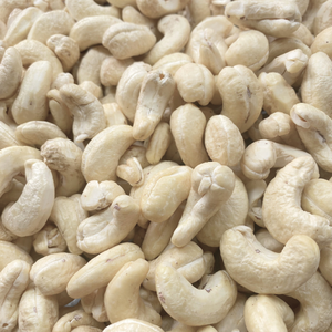 Trusted Supplier Cashew <b>Nuts</b> W320 Vietnam Cashew <b>Nut</b> Packaging Box Ww320 Cashew <b>Nuts</b> From Santigo Vietnam - Product Image 1