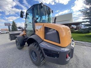 2023 usage domestique pour 221F chargeur sur pneus avant Kubota moteur Eaton cylindre hydraulique 40 tonnes charge nominale boîte de vitesses pompe 1 an de garantie - Product Image 5