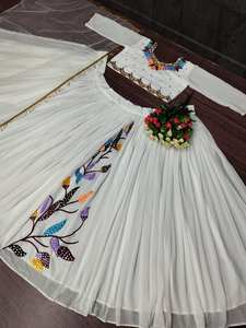 LANZAMIENTO NUEVO BRIDAL WEAR CHINE SECUENCIA TRABAJO LEHENGAS CON DUPATTA - Product Image 4