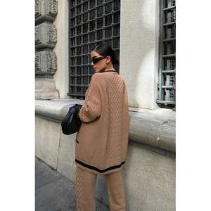 Conjunto de Cárdigan y Pantalones de Punto Transpirable Lunadel 9974 - Product Image 4