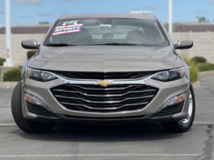 Chevrolet Malibu LT 2023 légèrement usagée en excellent état - Product Image 5
