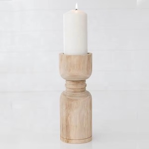 Portavelas de madera de haya a precio asequible de tendencia industrial para actividades religiosas y fiestas de bodas - Product Image 1