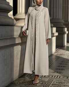 ชุดอาบายาตัวยาวผ้าไหมสีดำแบบพรีเมี่ยมสำหรับผู้หญิงมุสลิมลำลองเปิดสไตล์จาลาบียาทันสมัยสวมใส่สบายทันสมัย - Product Image 4