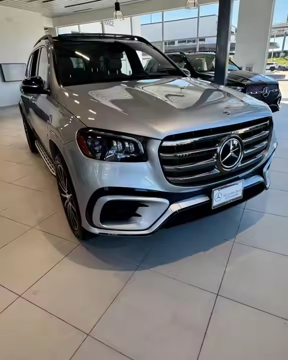 Подержанный 2025 Mercedes-Ben z GLS 450 4 MATIC