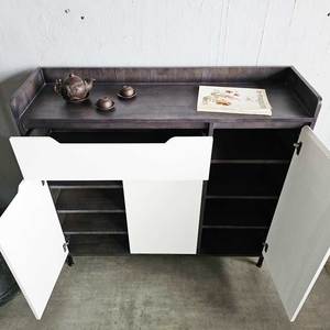 Meuble à chaussures moderne de 1,2 m KG68033 avec 3 portes et 1 tiroir, en bois d'hévéa avec pieds en fer - Product Image 5