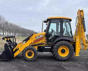 Nouvelle chargeuse-pelleteuse JCB 3CX Sitemaster Pro, chargeuse sur pneus de 3 tonnes avec une force de creusement élevée, construction robuste - Product Image 2