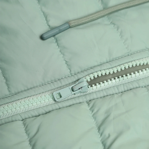 Chaqueta de plumón de invierno personalizada para mujer, proveedor mayorista OEM, pedidos al por mayor directos de fábrica, calidad de exportación - Product Image 6