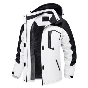 Fabricante de Chaquetas de Lluvia BMX Unisex Personalizadas por Sublimación, Transpirables, de Secado Rápido, Elásticas, Tallas Grandes, Impresas, al por Mayor - Product Image 1