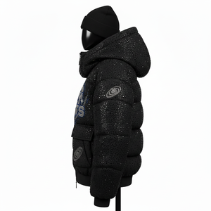 Chaqueta Acolchada Premium para Mujer, 220 GSM, Paneles Acolchados de Poliéster, Negro, con Pedrería, Logotipo Personalizado con Aplicación de Calor - Product Image 3