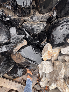 หินออบซิเดียนสีดำหยาบพร้อมรูปทรงผสมจากธรรมชาติหินออบซิเดียนขนาดใหญ่บรรจุตามสั่ง - Product Image 4