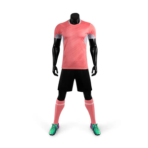Uniformes de football sublimés équipe vente en gros maillot de football de sport par sublimation maillots et hauts maillot de football costume de football - Product Image 1